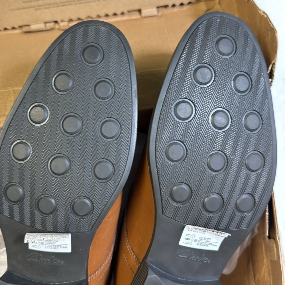 Clarks Men’s Whiddon Step Loafers- Size 8.5 - Dark Tan Leather